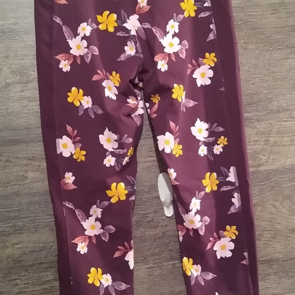 New Pink Blackout Floral Workout Leggings w/ Pocket | High-Waisted S/P - Picture 2 of 7